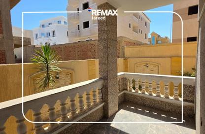 شقة - 3 غرف نوم - 2 حمامات للبيع في لافيدا البستان - محور 26 يوليو - مدينة 6 أكتوبر - الجيزة