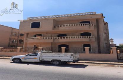 فيلا - 3 غرف نوم - 3 حمامات للبيع في شارع بريد التجمع الاول - التجمع الاول - مدينة القاهرة الجديدة - القاهرة