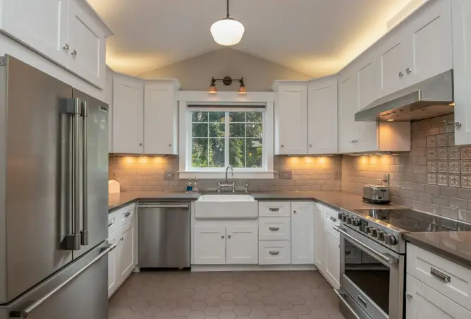 121134404 - Property Image 3