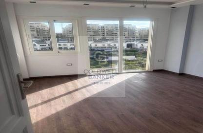 Apartment - 2 Bedrooms - 2 Bathrooms for sale in Mountain View iCity - 5th Settlement Compounds - The 5th Settlement - New Cairo City - Cairo