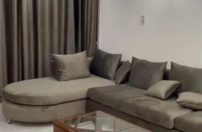 شقة - 2 غرف نوم - 2 حمامات للبيع في طريق النصر - المنطقة السادسة - مدينة نصر - القاهرة