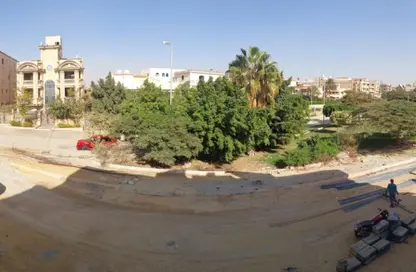 شقة - 3 غرف نوم - 2 حمامات للبيع في شارع الواحة - المجاورة الرابعة - الحي الثالث غرب - مدينة الشروق - القاهرة