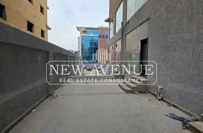 محل - استوديو للايجار في شارع مجمع البنوك - شارع التسعين الجنوبي - التجمع الخامس - مدينة القاهرة الجديدة - القاهرة