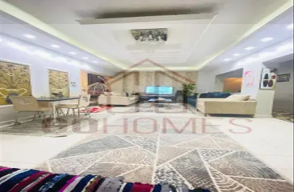 شقة - 3 غرف نوم - 2 حمامات للبيع في الشطر الثالث - زهراء المعادي - حي المعادي - القاهرة