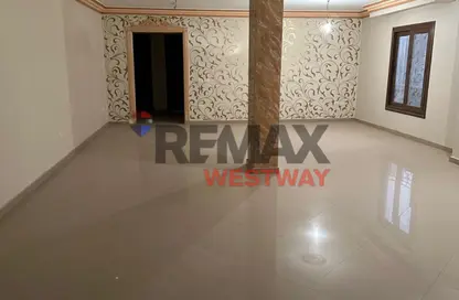Apartment - 3 Bedrooms - 3 Bathrooms for rent in Touristic Zone 4 - Touristic Zone - Al Motamayez District - 6 October City - Giza