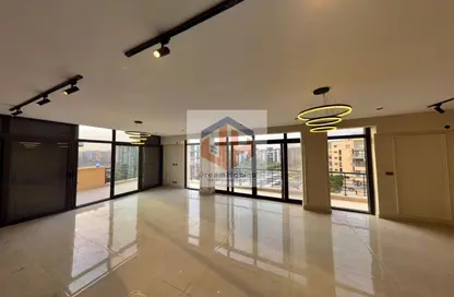 Duplex - 5 Bedrooms - 5 Bathrooms for sale in Madinaty - Cairo