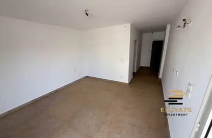 Apartment - 3 Bedrooms - 3 Bathrooms for rent in Mountain View iCity - 5th Settlement Compounds - The 5th Settlement - New Cairo City - Cairo