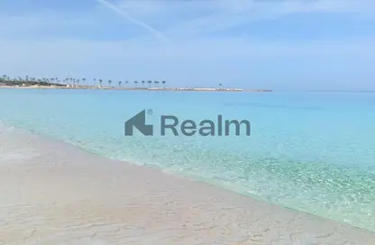 شاليه - 2 غرف نوم - 2 حمامات للبيع في ليف - راس الحكمة - الساحل الشمالي
