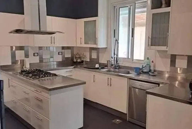 73767811 - Property Image 3
