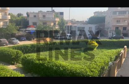 شقة - 3 - 2 للبيع في المجاورة الاولي - الحي الثالث غرب - مدينة الشروق - القاهرة