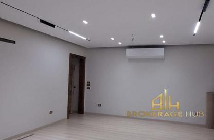 Apartment - 3 Bedrooms - 3 Bathrooms for rent in Garden Residence - Hyde Park - New Cairo City - Cairo Apartment - 3 Bedrooms - 3 Bathrooms for rent in Garden Residence - Hyde Park - New Cairo City - Cairo