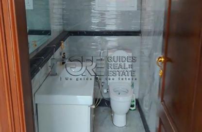Office Space - Studio - 2 Bathrooms for sale in Nehro St. - Roxy - Heliopolis - Masr El Gedida - Cairo