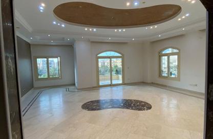 Apartment - 3 Bedrooms - 2 Bathrooms for rent in Omar Makram St. - Al Narges 6 - Al Narges - New Cairo City - Cairo