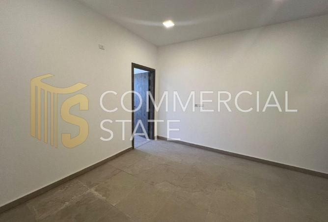 98825556 - Property Image 3