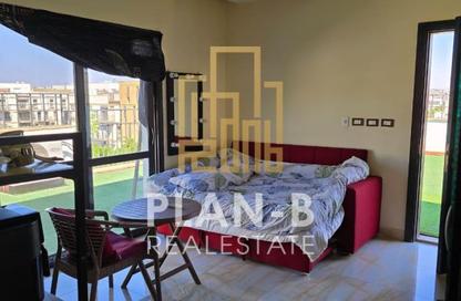سطح - 1 حمام للايجار في ذا كورت ياردز - كمبوندات الشيخ زايد - الشيخ زايد - الجيزة
