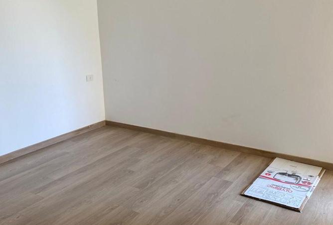 87828977 - Property Image 3