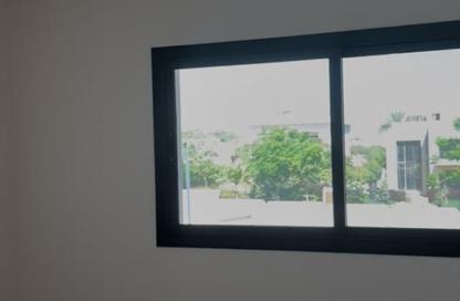 شقة - 4 غرف نوم - 3 حمامات للايجار في أو ويست - كمبوندات 6 أكتوبر - مدينة 6 أكتوبر - الجيزة