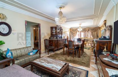 Apartment - 3 Bedrooms - 1 Bathroom for sale in Camp Chezar - Hay Wasat - Alexandria