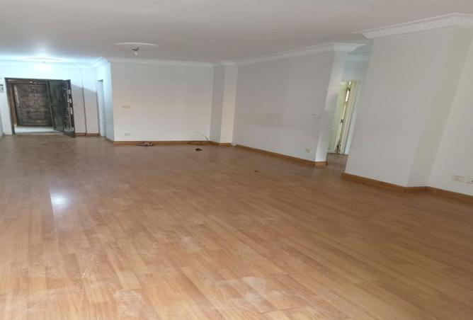100649210 - Property Image 2