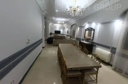 دوبلكس - 6 غرف نوم - 6 حمامات للايجار في شارع 70 - الحي الثاني - التجمع الخامس - مدينة القاهرة الجديدة - القاهرة