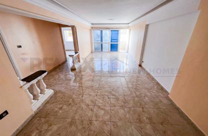 Apartment - 3 Bedrooms - 1 Bathroom for sale in Sporting - Hay Sharq - Alexandria Apartment - 3 Bedrooms - 1 Bathroom for sale in Sporting - Hay Sharq - Alexandria