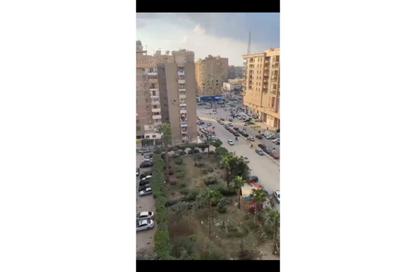 شقة - 3 غرف نوم - 1 حمام للبيع في شارع حافظ رمضان - المنطقة السادسة - مدينة نصر - القاهرة