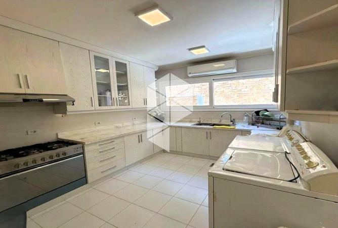 53724585 - Property Image 3