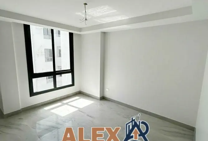 121136799 - Property Image 2