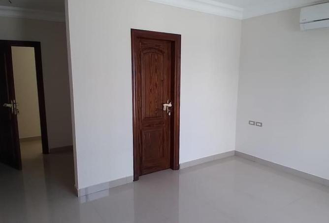 62410856 - Property Image 3