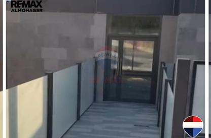 محل تجاري - استوديو - 1 حمام للايجار في ووك اوف كايرو - كمبوندات الشيخ زايد - الشيخ زايد - الجيزة