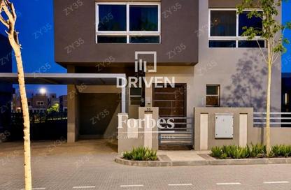 Villa - 4 Bedrooms - 5 Bathrooms for sale in Etapa - Sheikh Zayed Compounds - Sheikh Zayed City - Giza