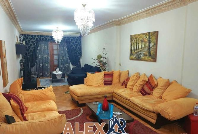 81826172 - Property Image 2