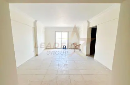 Apartment - 3 Bedrooms - 2 Bathrooms for sale in New Smouha - Smouha - Hay Sharq - Alexandria