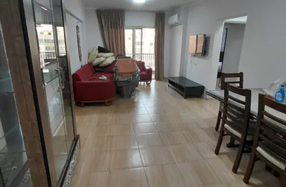 Apartment - 3 Bedrooms - 3 Bathrooms for sale in Capital East - Nasr City Compounds - Nasr City - Cairo