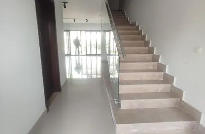 Townhouse - 2 Bedrooms - 3 Bathrooms for sale in Hyde Park Central - The 6th Settlement - New Cairo City - Cairo