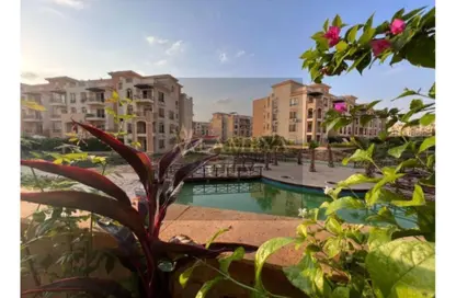 Apartment - 3 Bedrooms - 2 Bathrooms for sale in Bait Alwatan - The 5th Settlement - New Cairo City - Cairo