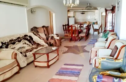 شقة - 3 غرف نوم - 2 حمامات للايجار في ستانلي - حي شرق - الاسكندرية