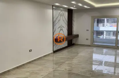 Apartment - 3 Bedrooms - 3 Bathrooms for sale in Bavaria Town - Zahraa El Maadi - Hay El Maadi - Cairo