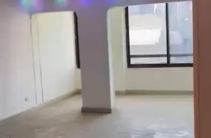 شقة - 2 غرف نوم - 1 حمام للايجار في شارع الدكتور علي ابراهيم - ميدان هليوبوليس - النزهة - القاهرة