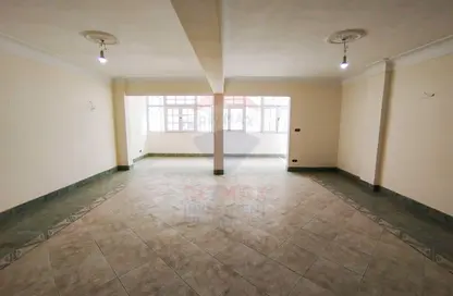 Apartment - 3 Bedrooms - 1 Bathroom for sale in Ahmed Tayseer St. - El Asafra Bahary - Asafra - Hay Than El Montazah - Alexandria
