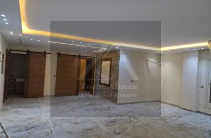 Apartment - 4 Bedrooms - 3 Bathrooms for rent in Stone Residence - 5th Settlement Compounds - The 5th Settlement - New Cairo City - Cairo