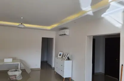 Apartment - 3 Bedrooms - 3 Bathrooms for rent in The Courtyards - Sheikh Zayed Compounds - Sheikh Zayed City - Giza