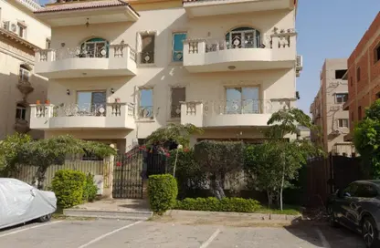 شقة - 3 غرف نوم - 2 حمامات للبيع في المنطقة ج - حى جنوب الاكايمية - مدينة القاهرة الجديدة - القاهرة