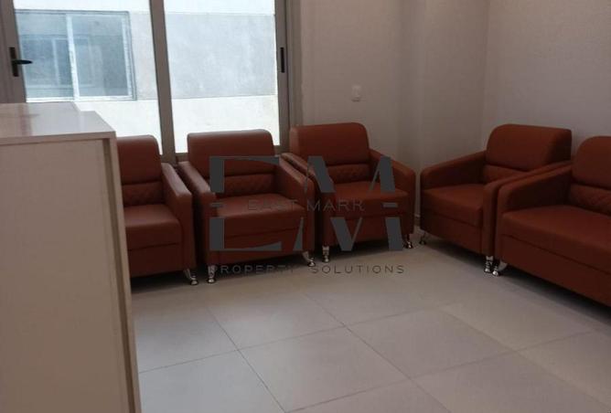 102911452 - Property Image 2