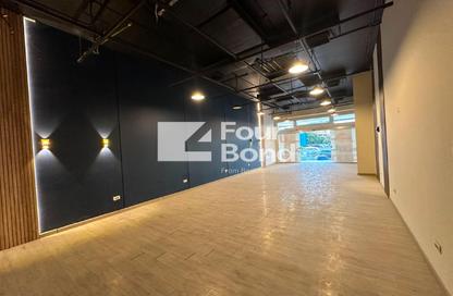 Shop - Studio - 2 Bathrooms for rent in Bank Center Street - South Teseen St. - The 5th Settlement - New Cairo City - Cairo