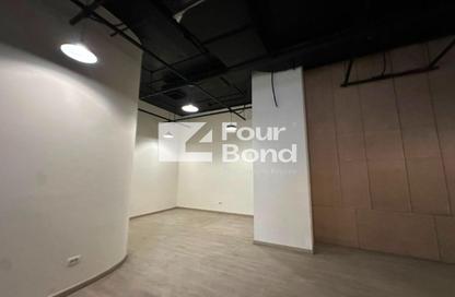 Shop - Studio - 2 Bathrooms for rent in Bank Center Street - South Teseen St. - The 5th Settlement - New Cairo City - Cairo