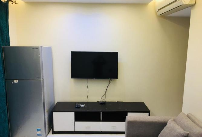 98833607 - Property Image 3