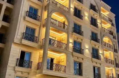 Apartment - 3 Bedrooms - 2 Bathrooms for sale in Ard Al Mokhabarat - Hadayek October - 6 October City - Giza