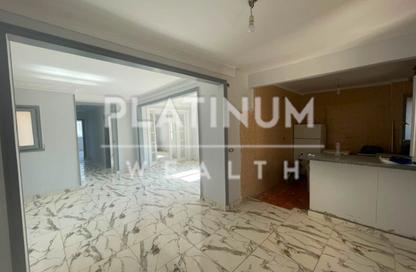 Apartment - 3 Bedrooms - 2 Bathrooms for rent in Kafr Abdo - Roushdy - Hay Sharq - Alexandria