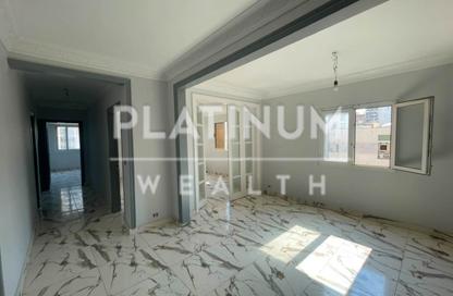 Apartment - 3 Bedrooms - 2 Bathrooms for rent in Kafr Abdo - Roushdy - Hay Sharq - Alexandria